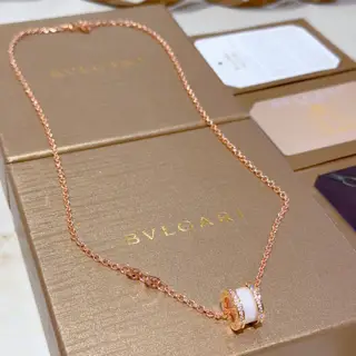 Bvlgari DIVAS’ DREAM series is in perfect condition and has invincible details. The unique