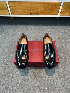 Salvatore Ferragamo men’s leather shoes