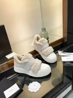 UGG women’s shoes sports original UGG sheep autumn and winter warm recommendation high