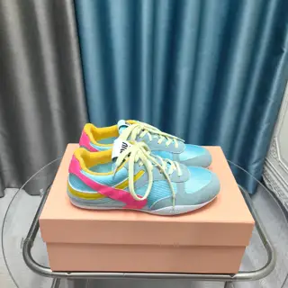 Miu breathable mesh casual shoes