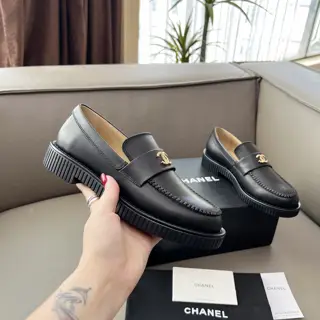 Chanel early spring single shoes