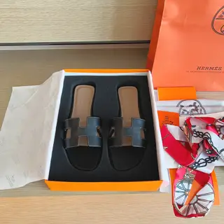 Hermès slippers