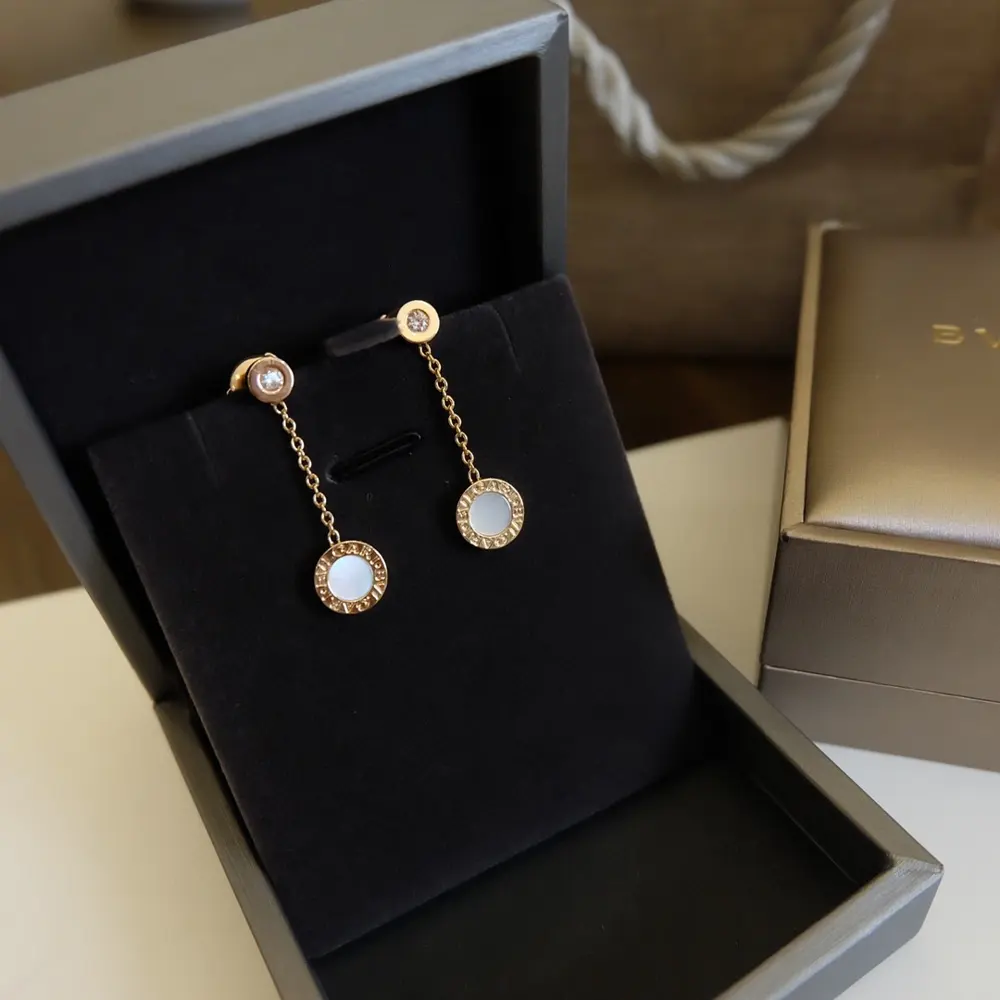 Bvlgari tassel agate earrings Consistent with ZP Bvlgari series earrings