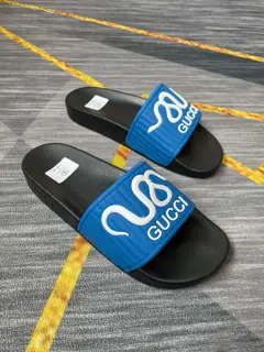 Gucci couple flip flops