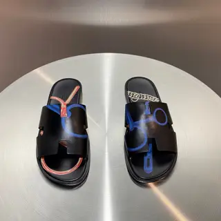 Hermès Classic H Slippers ~ High-end men’s sandals• beach shoes slippers ~ counter