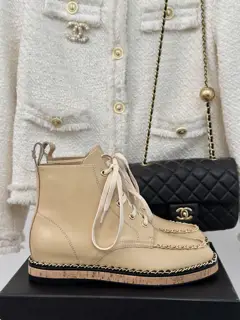 Chanel chain wood grain bottom boots