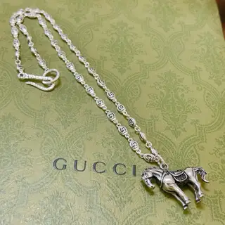 GucciThe latest Gucci necklace with a higher grade chain