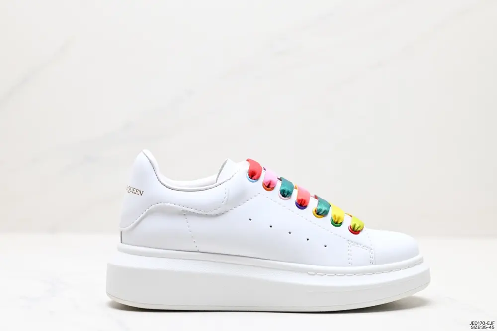 Italian luxury brand Alexander McQueen Sole Leather Sneakers low-top fashion thick-soled