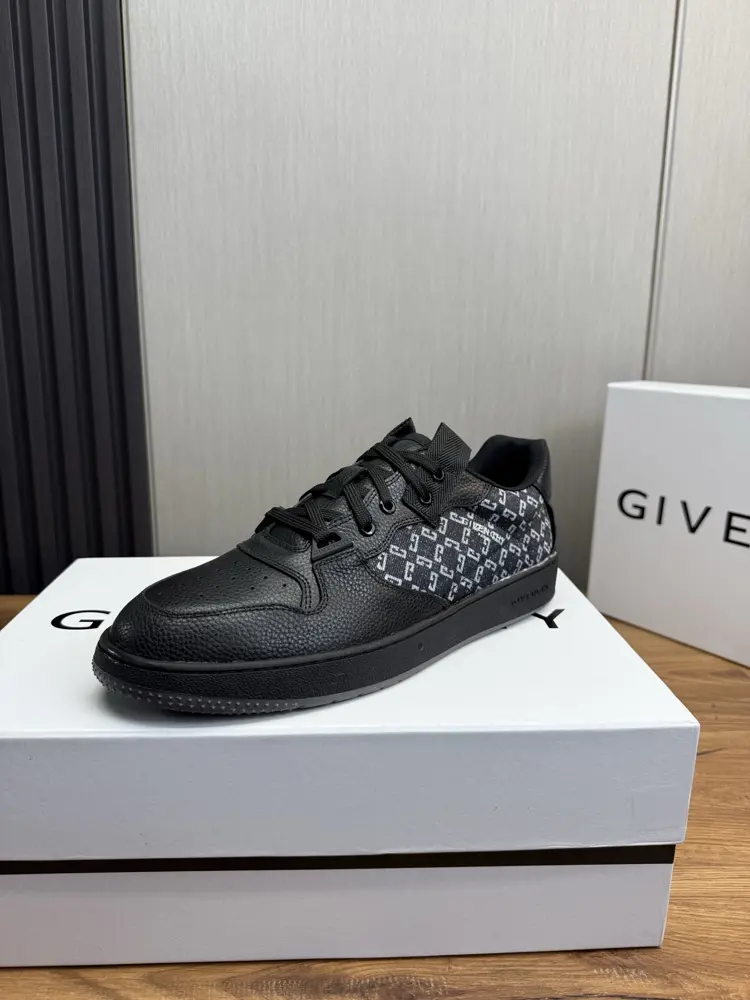 Givenchy fashion casual sneakers