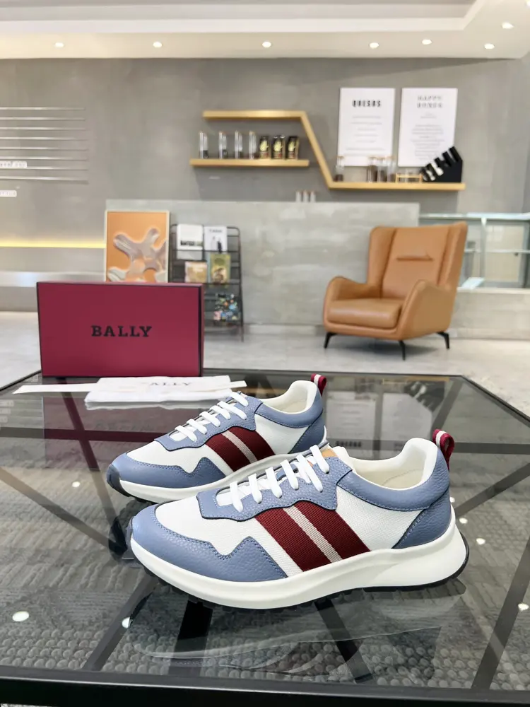 BALLY casual sports shoes series are coming to the counter at the same time