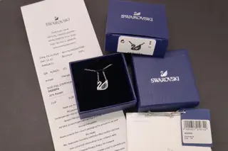 Swarovski Blue Swan Clavicle Necklace