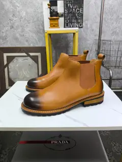 Prada short boots European catwalk style Upper imported original cowhide fabric Simple yet