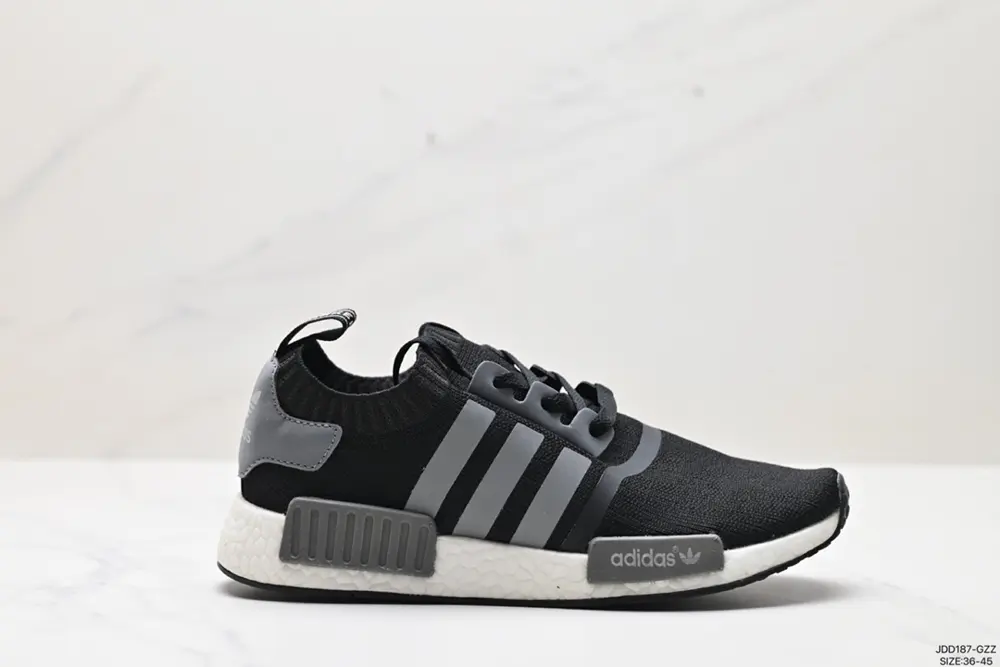 Adidas NMD R1 series Original import Boost material High-density elastic knit First release S31523