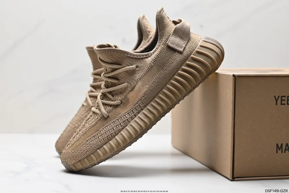 Adidas Yeezy Boost 350V2 Coconut German imported mesh loom surface hollow breathable mesh F36980