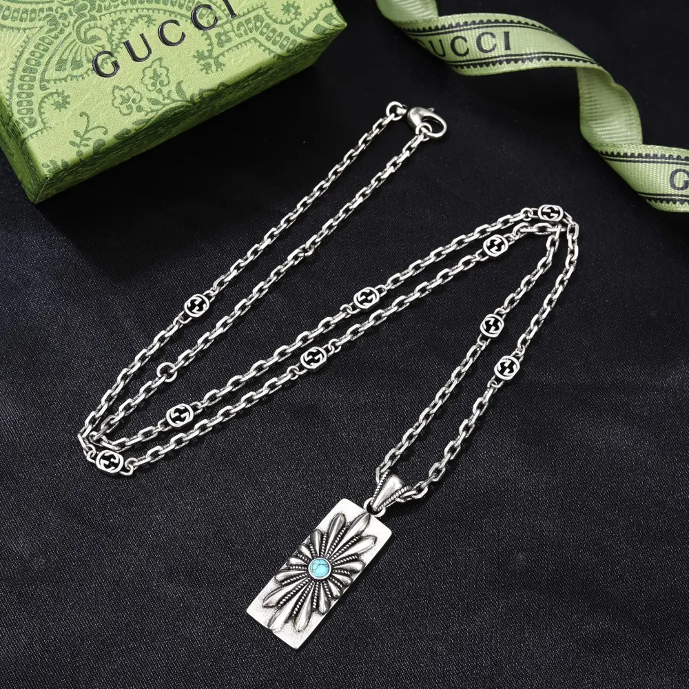 Gucci necklaces are on sale now. Double G necklaces are definitely in the style of Gucci
