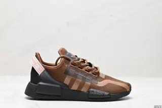Adidas NMD R-1 street style classic versatile running shoes. The shoe shape