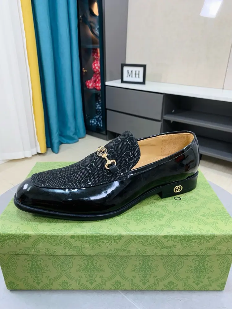 GUCCI formal men’s leather shoes are coming in new styles~ The original quality upper