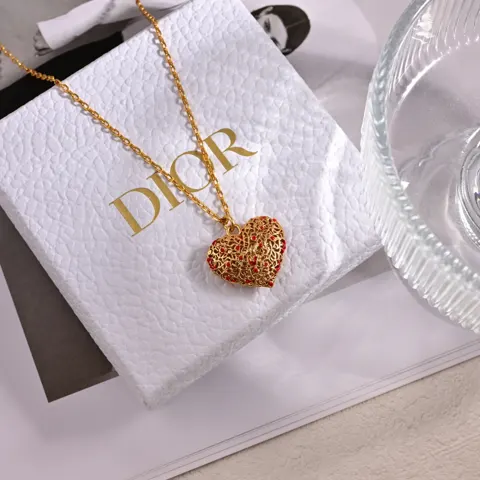 Dior necklace