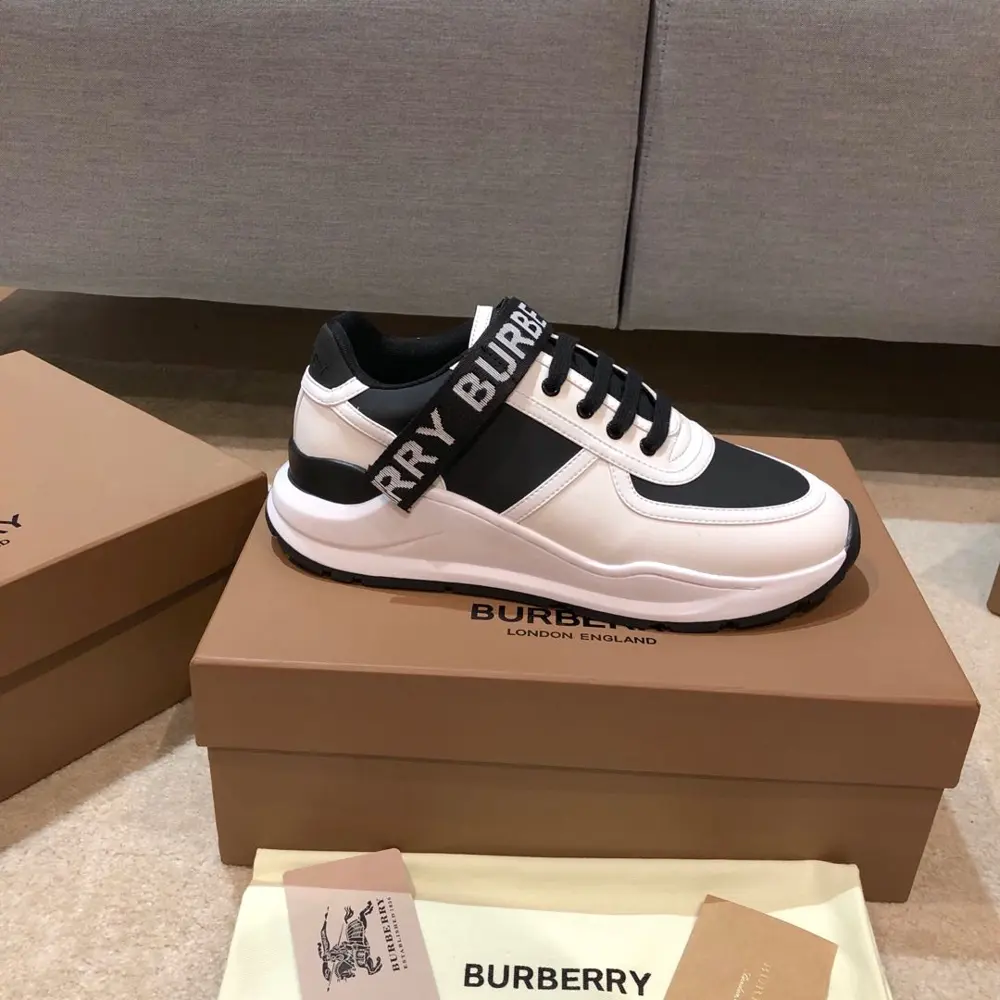 BURBERRY sneakers
