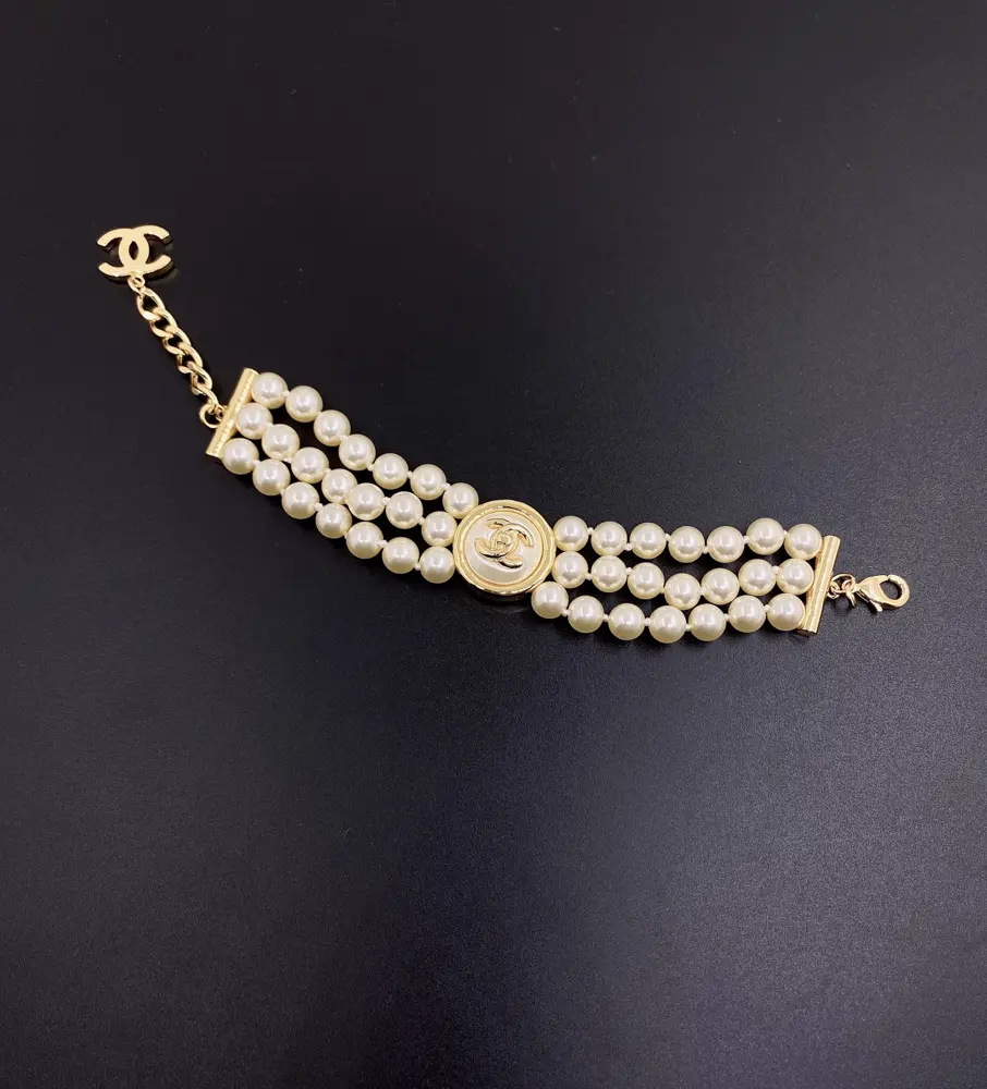 Chanel Heavy CC3 Layer Pearl Bracelet