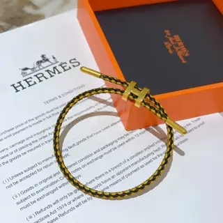 Hermès bracelet Bracelets are a real test of the craftsmanship of the craftsman. To ensure
