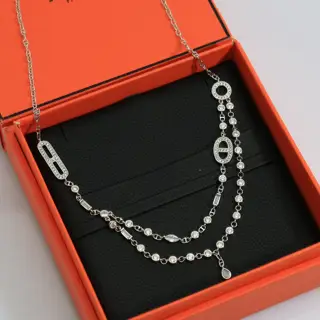 Hermes necklace