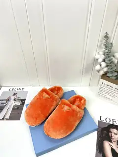 Prada Autumn and Winter Furry Slippers Series