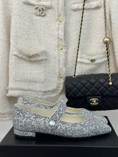 Chanel classic color-blocked Mary Jane shoes
