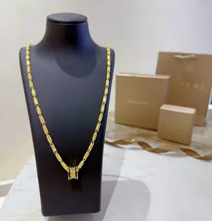 Bvlgari DIVAS’ DREAM series is in perfect condition and has invincible details. The unique