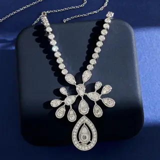 Chaumet Dinner Party Catwalk Sparkling Beautiful Diamond Drop Necklace