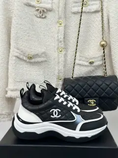 Chanel Double C casual sneakers