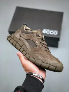 ECCO A fusion of classic and modern craftsmanship quality Selected calfskin fabric