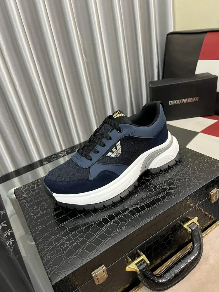 Armani Fashion Men’s Sports Shoes Carefully crafted international brand This casual shoe