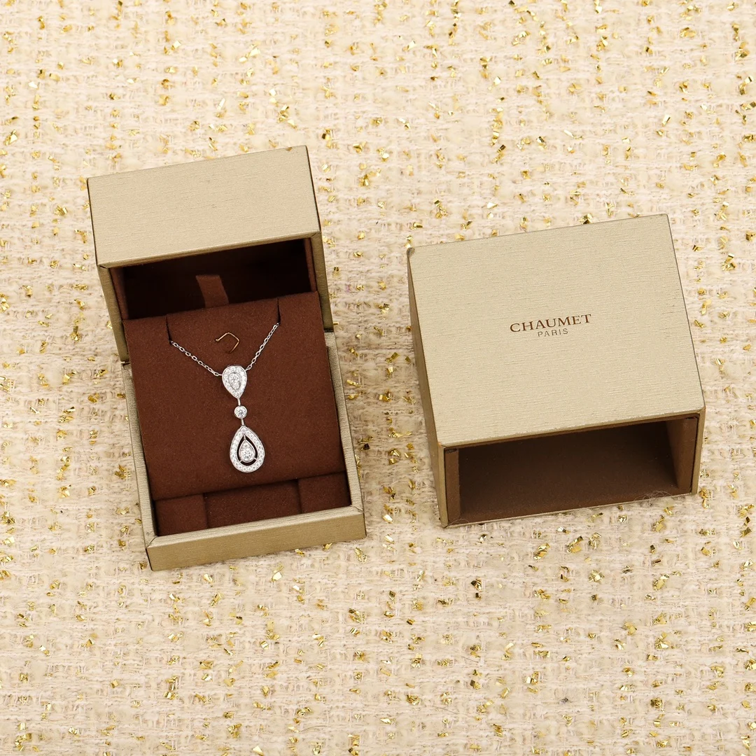 Chaumet teardrop necklace with diamonds