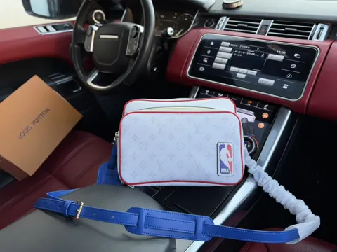 Louis Vuitton Crossbody M45583