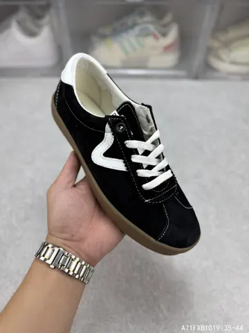 Vans full suede classic retro low-top skateboard VN0A4BU6BKA