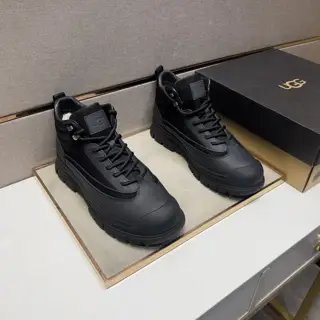 UGG men’s casual snow boots