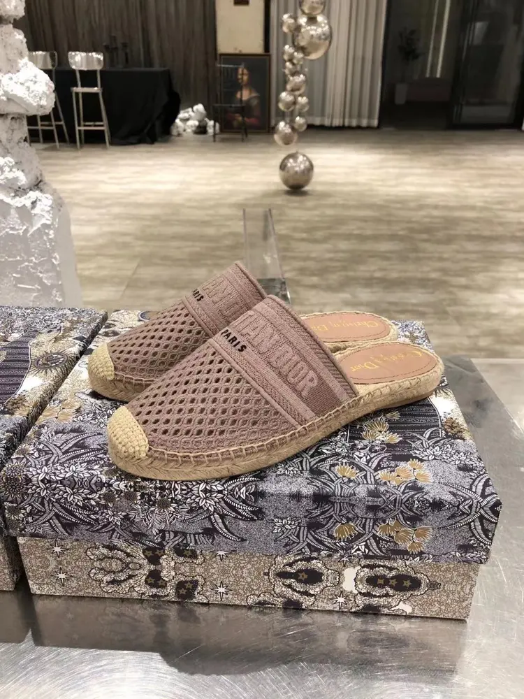 Dior pattern jacquard embroidered hollow fisherman shoes. The classic logo embroidery
