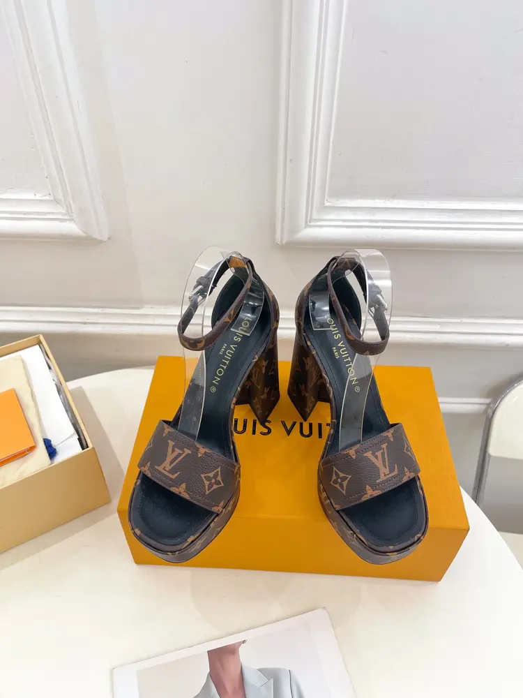 Louis Vuitton V-shaped high-heeled platform sandals