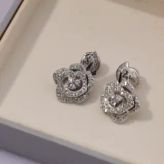 Dior earrings Dior flower earrings⭐The hottest fashion item this season