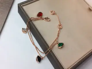 Bvlgari four-color skirt bracelet BVLGARI DIVAS Bvlgari fan four-color bracelet Small skirt