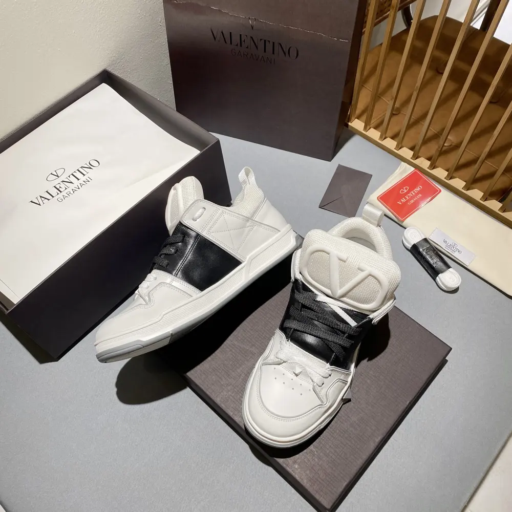 Valentino’s latest hot-selling sneakers