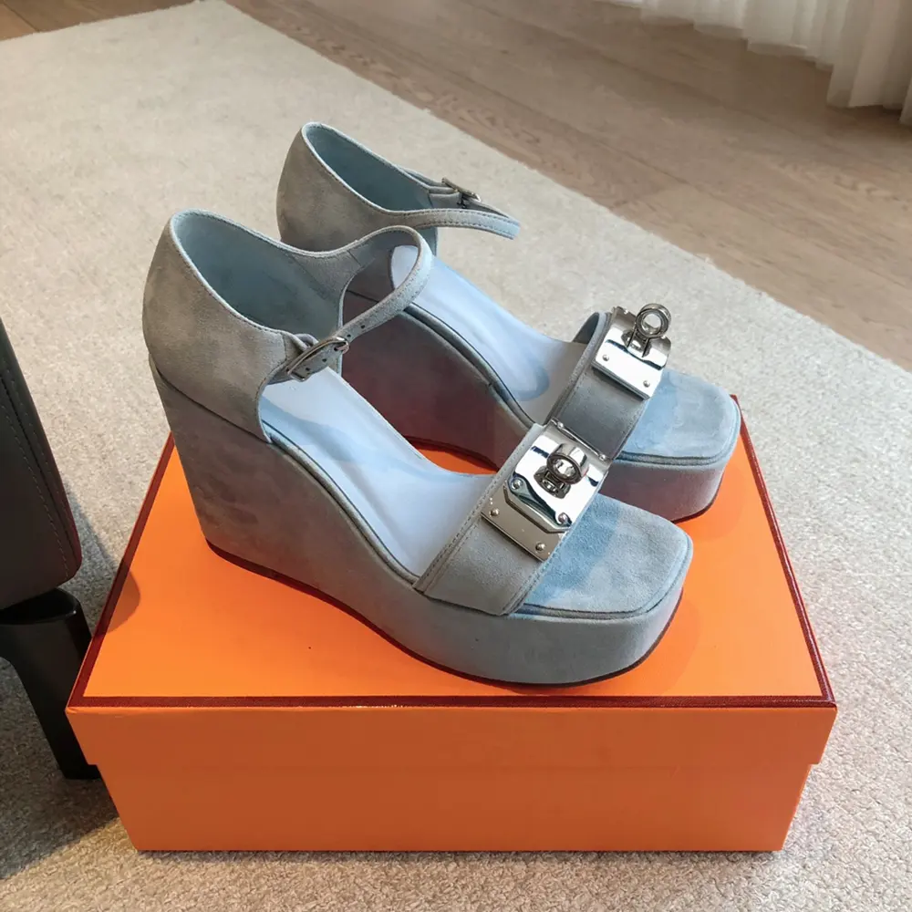 Hermes/Hermès Heels
