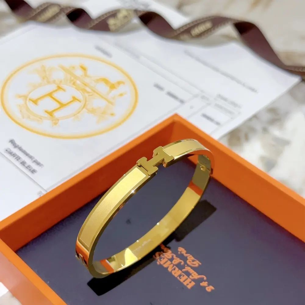 Hermes bracelet It really tests the craftsmanship of the master. Make sure the details are