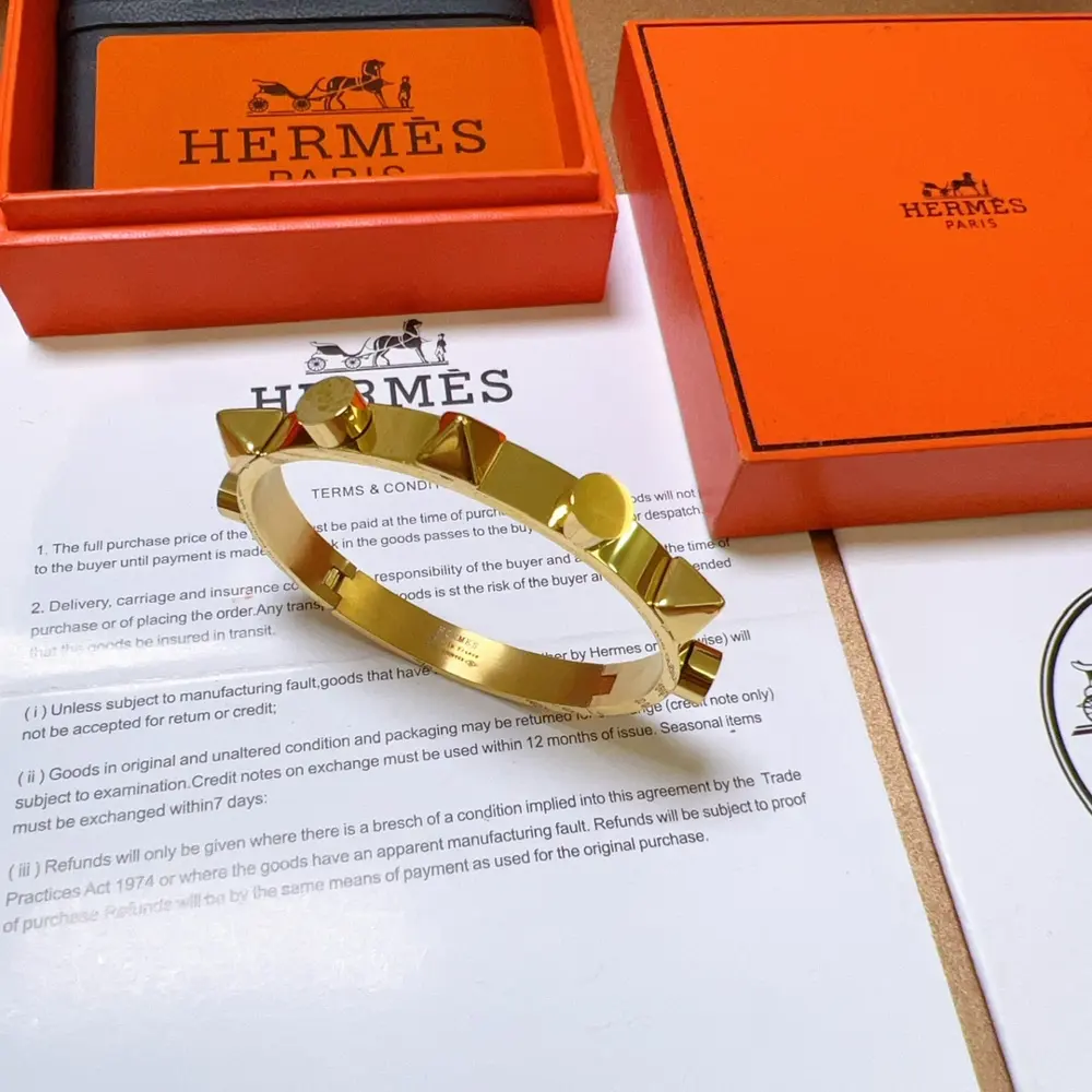 Hermès bracelet It really tests the craftsmanship of the master. To ensure the details are