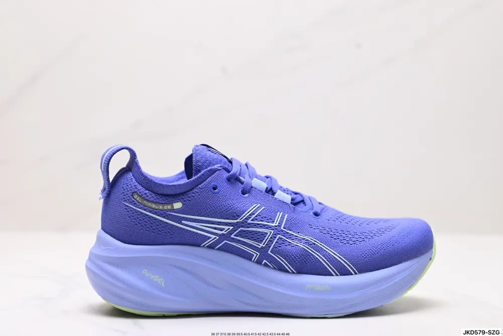 Asics GEL-NIMBUS 26 stable running shoes have a double-layer jacquard mesh design on the 1011B794-003