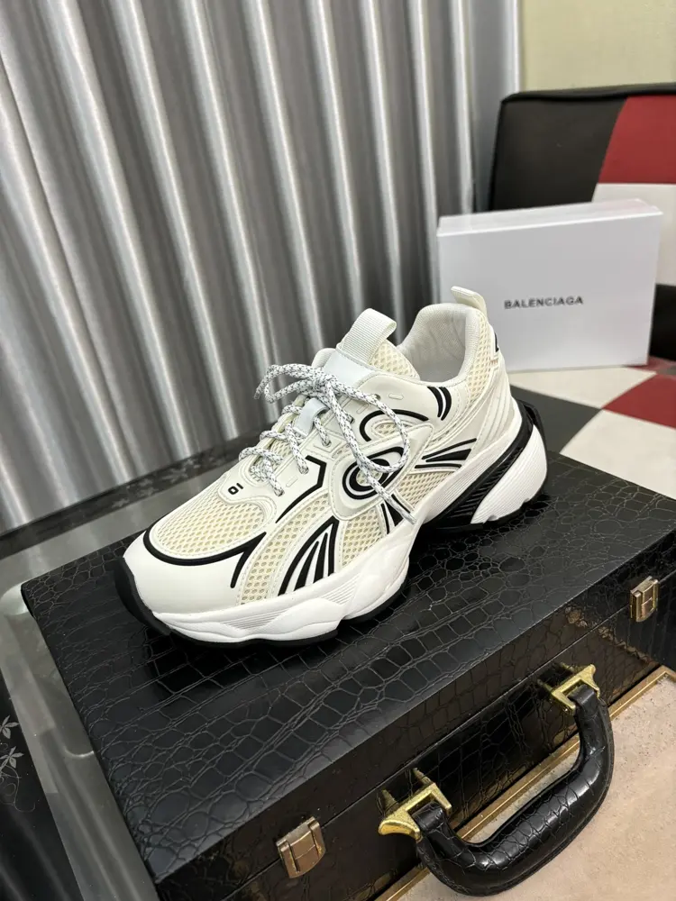 Balenciaga Handmade Hot Diamond 3xl Series Retro Casual Sports Shoes Series launches to