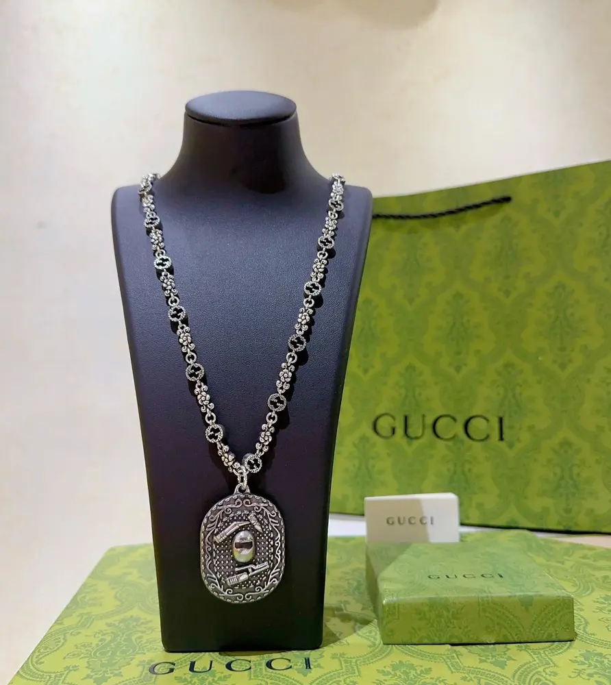 The latest Gucci necklace