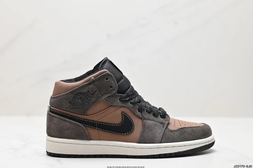 NIKE Air Jordan 1 Retro Mid AJ1 Jordan Generation Mid-top Classic Retro Culture Leisure 554724