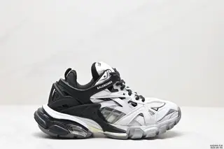 Balenciaga’s new 4th generation men’s and women’s shoes The new version
